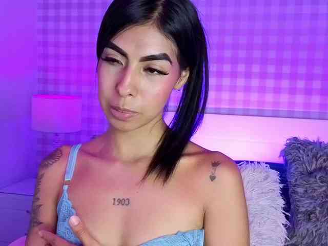 MaiaWatson webcam