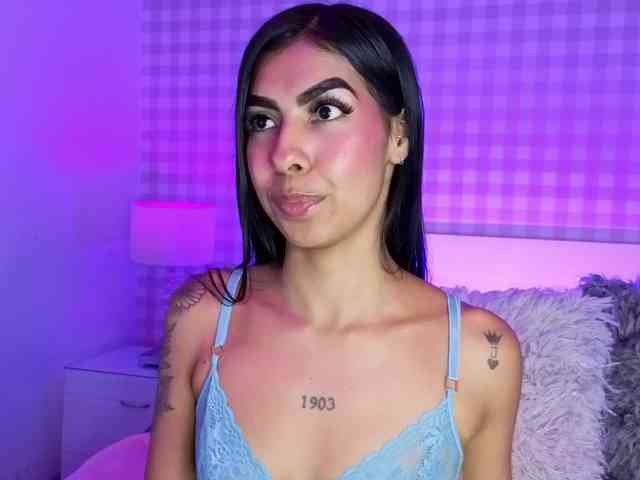 MaiaWatson webcam