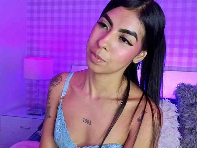 MaiaWatson webcam