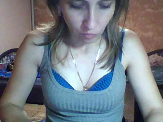 BabyLove4432 webcam