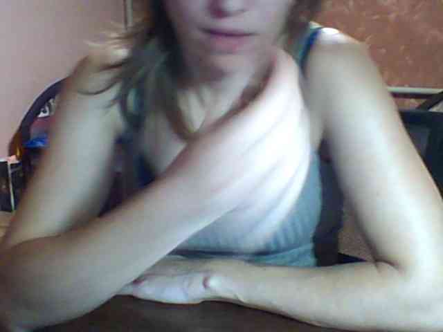 BabyLove4432 webcam