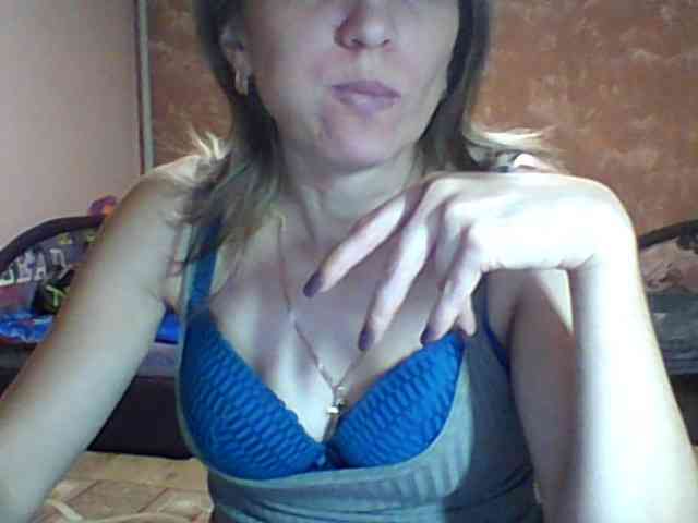 BabyLove4432 webcam