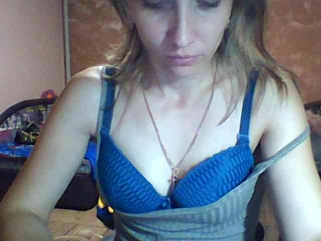 BabyLove4432 webcam
