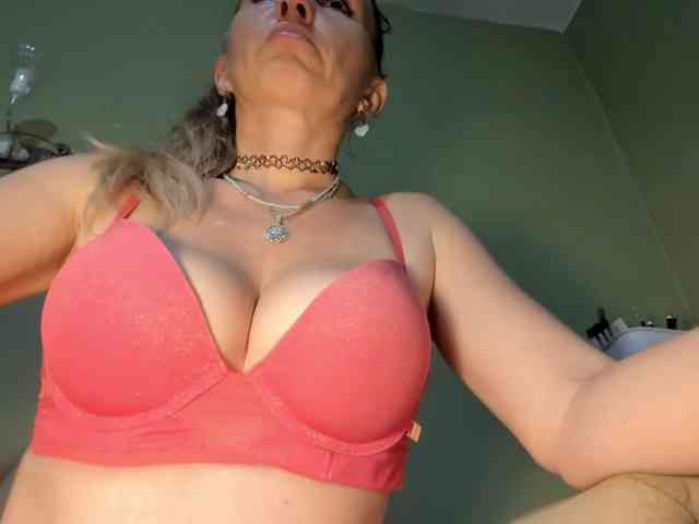 Mspurrfect webcam