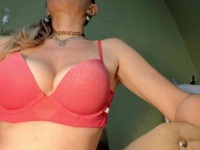 Mspurrfect webcam