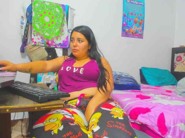 yournaughtyandsexyprince webcam