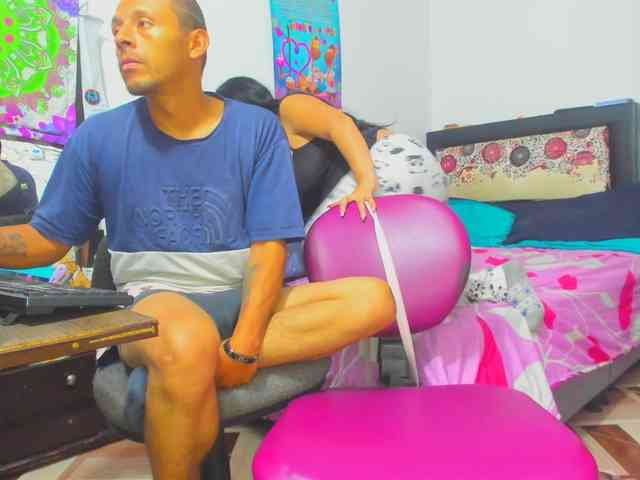 yournaughtyandsexyprince webcam