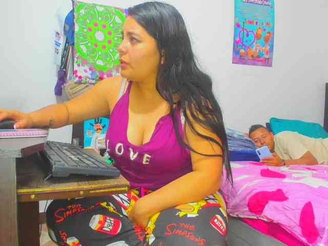 yournaughtyandsexyprince webcam
