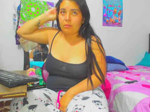 yournaughtyandsexyprince webcam