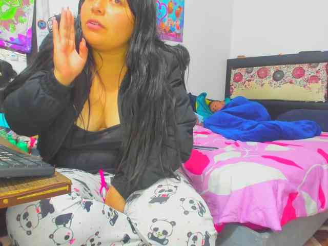 yournaughtyandsexyprince webcam