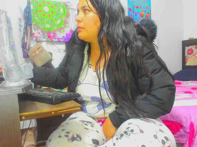 yournaughtyandsexyprince webcam