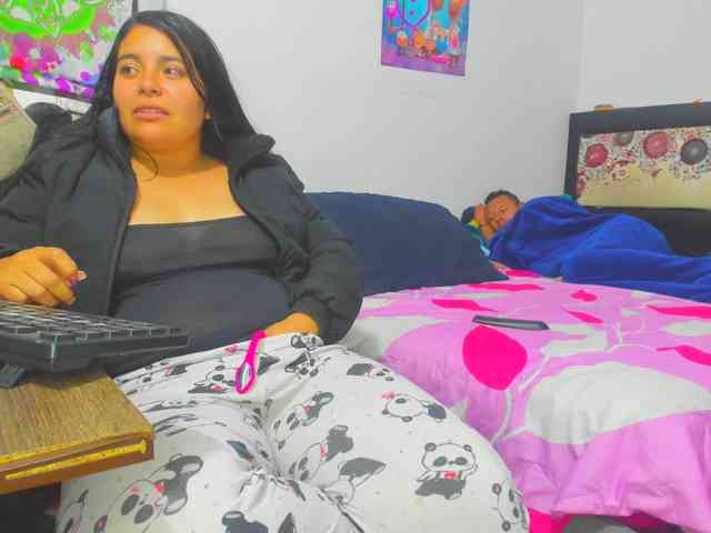 yournaughtyandsexyprince webcam