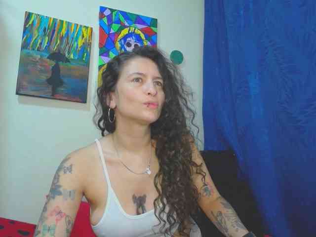 leyla-hot webcam