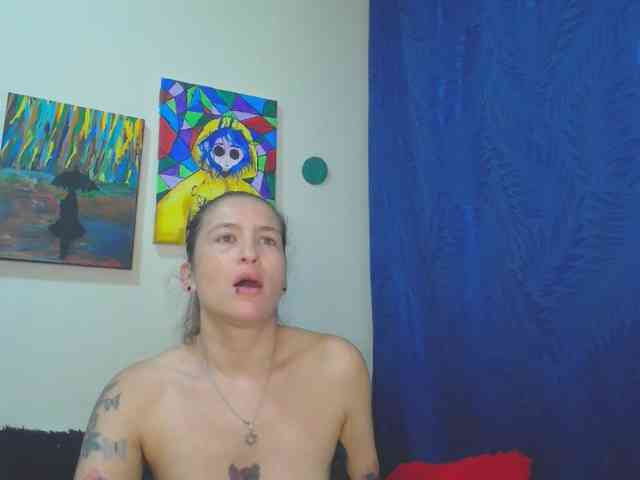 leyla-hot webcam