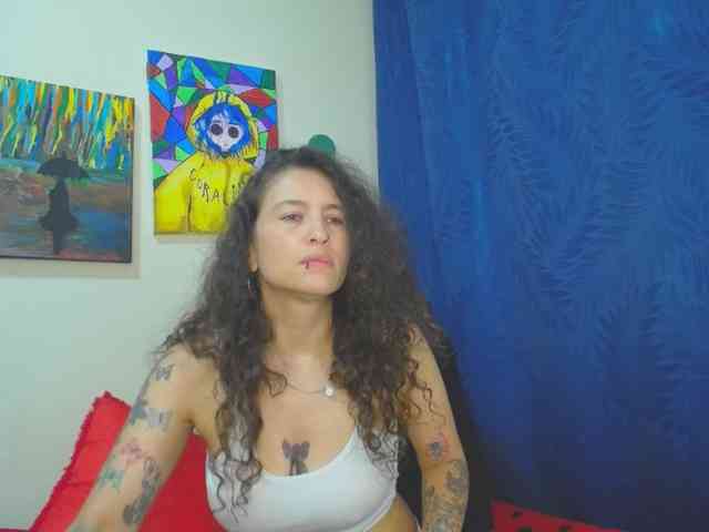 leyla-hot webcam