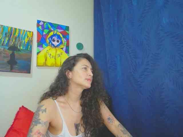 leyla-hot webcam