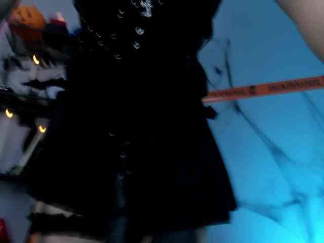 Anna-Darkness webcam