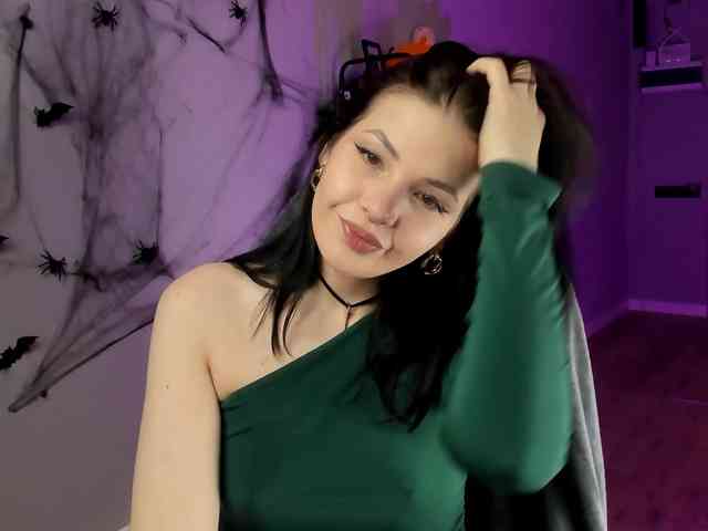 Anna-Darkness webcam