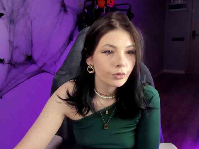 Anna-Darkness webcam