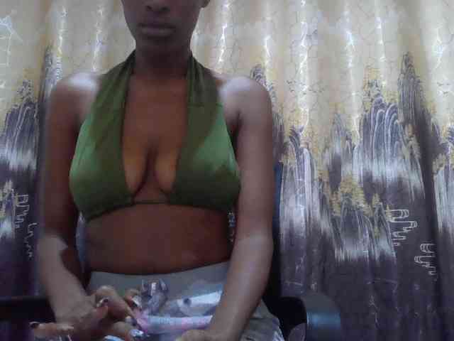 HappyLoverxo webcam