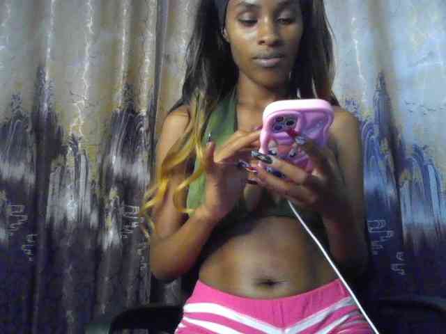 HappyLoverxo webcam