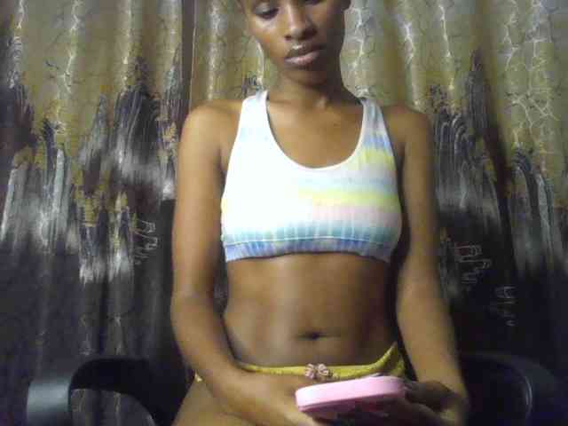 HappyLoverxo webcam