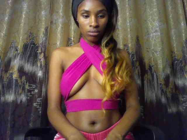 HappyLoverxo webcam