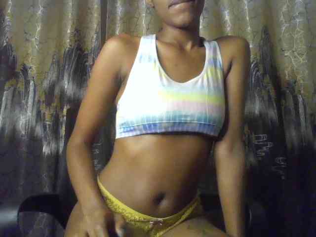 HappyLoverxo webcam