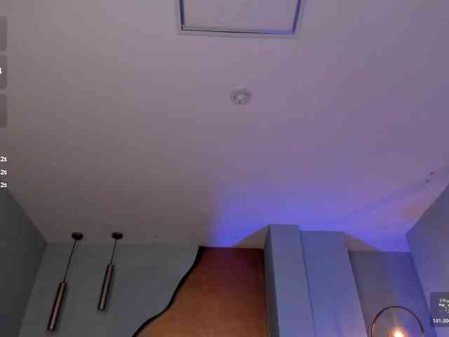 MiaFarrell webcam