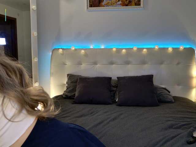 Entra en el chat con el modelo LustElise LustElise