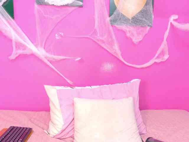 kinkyandsavage webcam