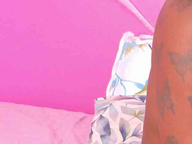 kinkyandsavage webcam