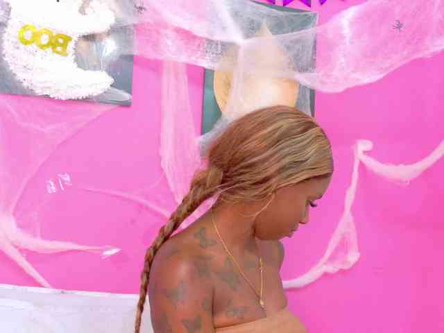 kinkyandsavage webcam