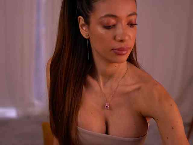 LaylaKristal webcam