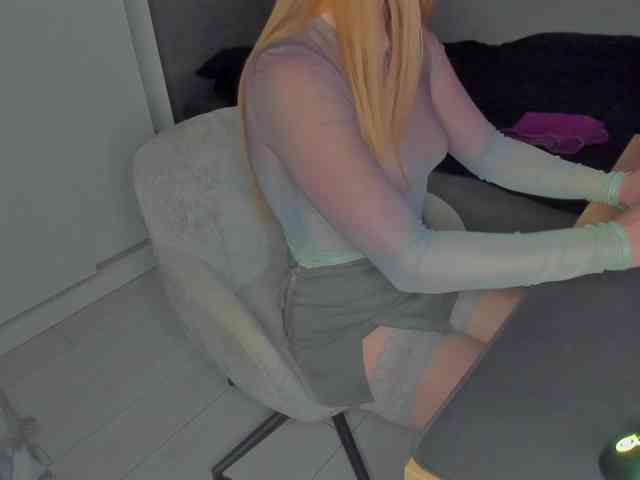 LoveLYYk webcam