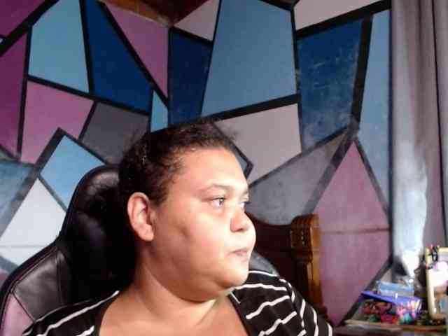 beautifulchubbyqueen webcam