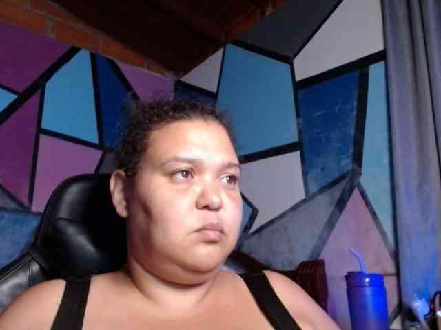 beautifulchubbyqueen webcam