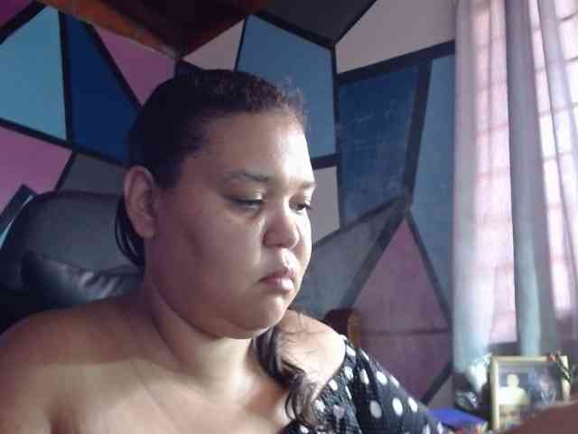 beautifulchubbyqueen webcam