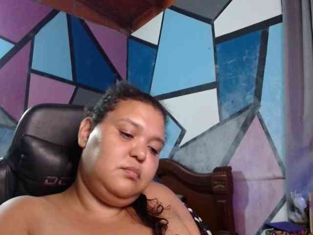 beautifulchubbyqueen webcam