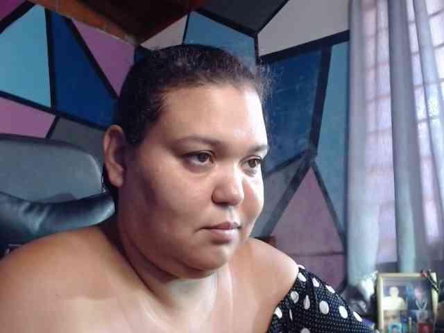 beautifulchubbyqueen webcam