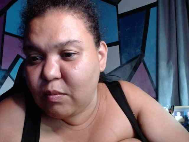 beautifulchubbyqueen webcam