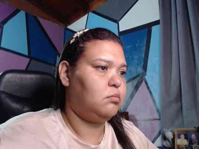 beautifulchubbyqueen webcam