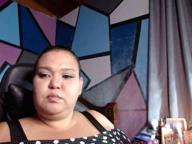 beautifulchubbyqueen webcam
