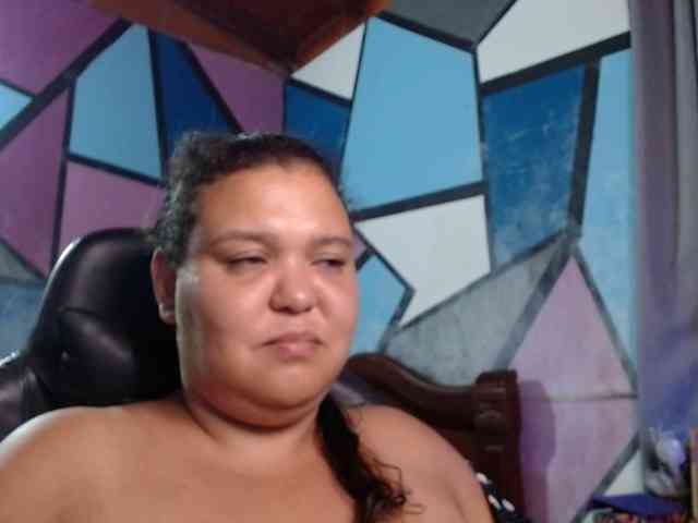 beautifulchubbyqueen webcam