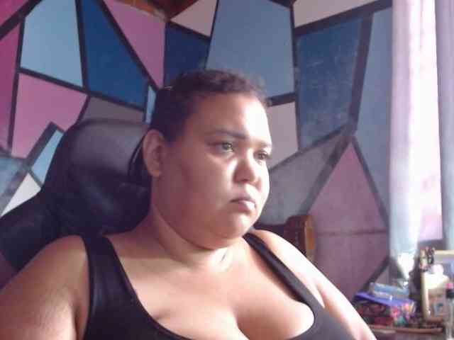 beautifulchubbyqueen webcam