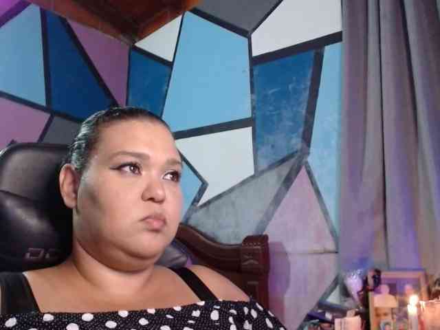 beautifulchubbyqueen webcam