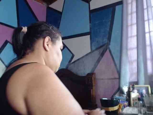 beautifulchubbyqueen webcam