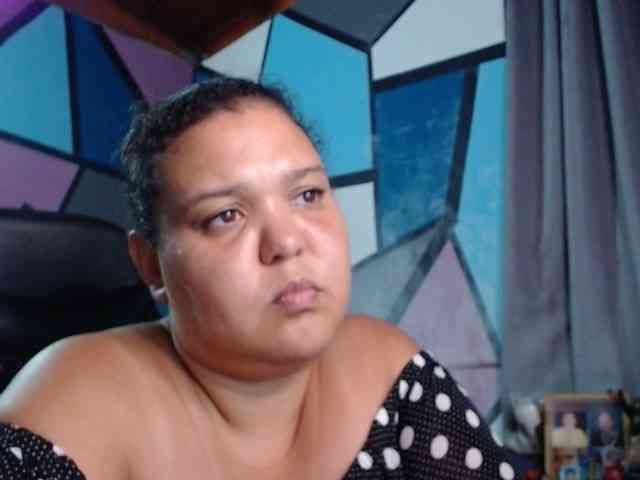 beautifulchubbyqueen webcam