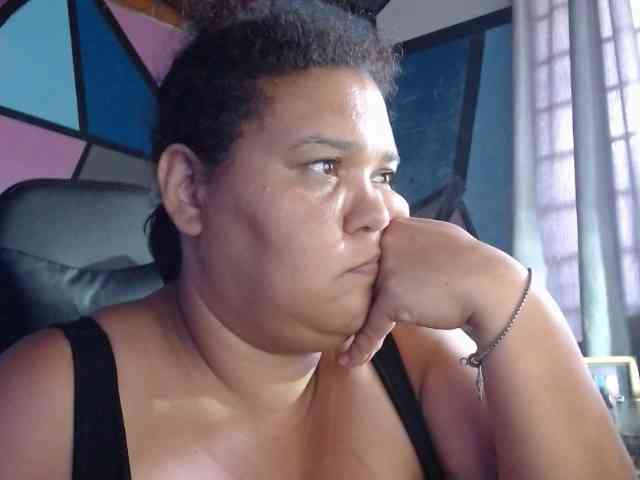 beautifulchubbyqueen webcam