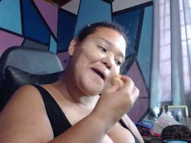beautifulchubbyqueen webcam